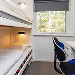 4 Star In Hojslev