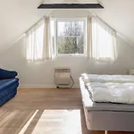 4 Star In Hojslev