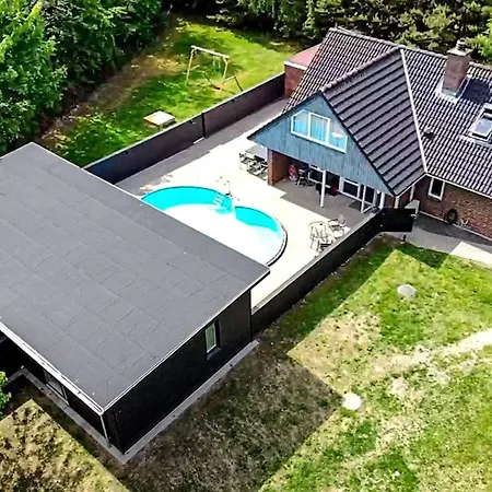 4 Star In Hojslev Дом отдыха Bostrup