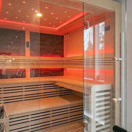 8 Person In Hojslev-by Traum * Bostrup