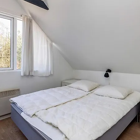 4 Star In Hojslev Bostrup