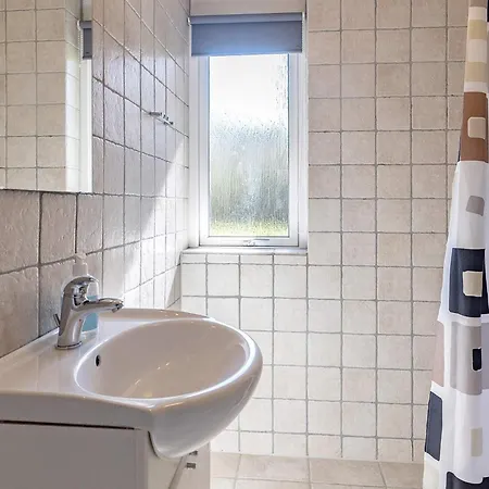 4 Star In Hojslev Bostrup